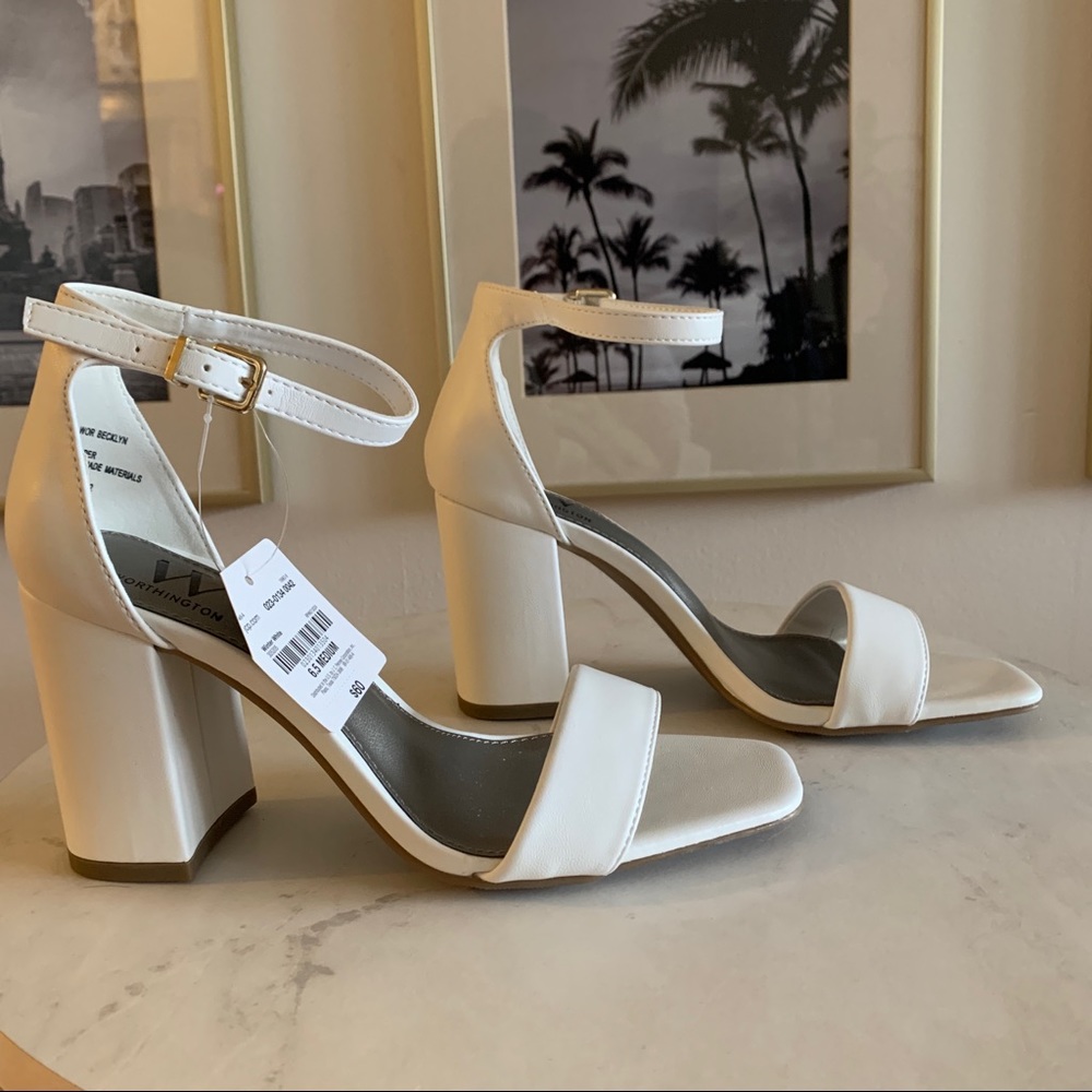 Block heeled sandals in white